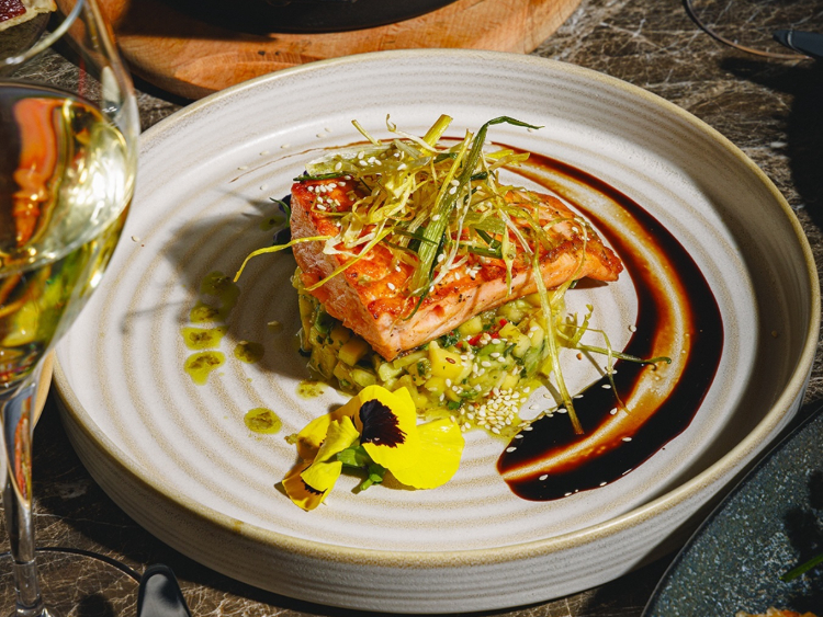 Luna Llena slider image