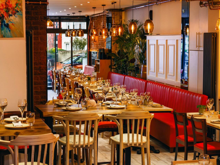 Luna Llena slider image