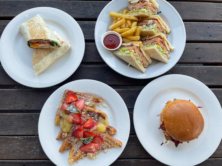 Il Pozzo Cafe slider image