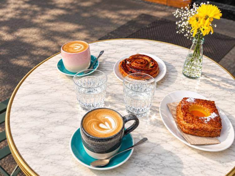 Bell Street Coffee Window slider image