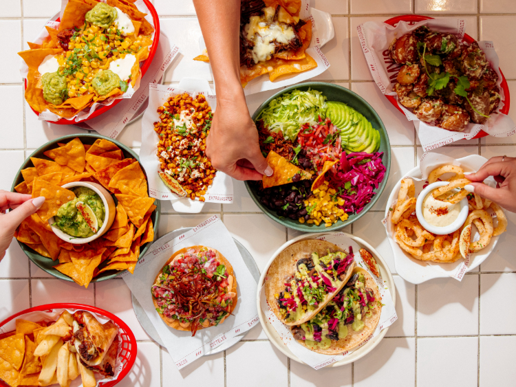 Tommy's Taco Bar slider image