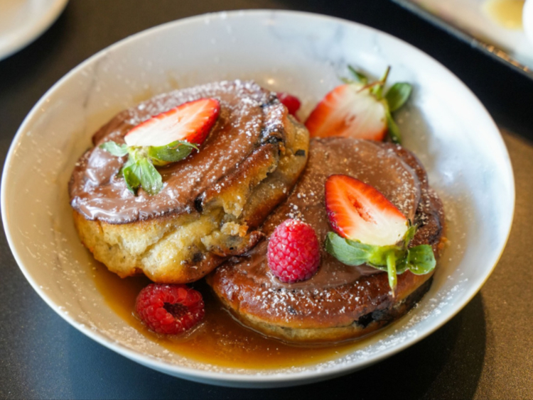 Lolo & Wren Café slider image