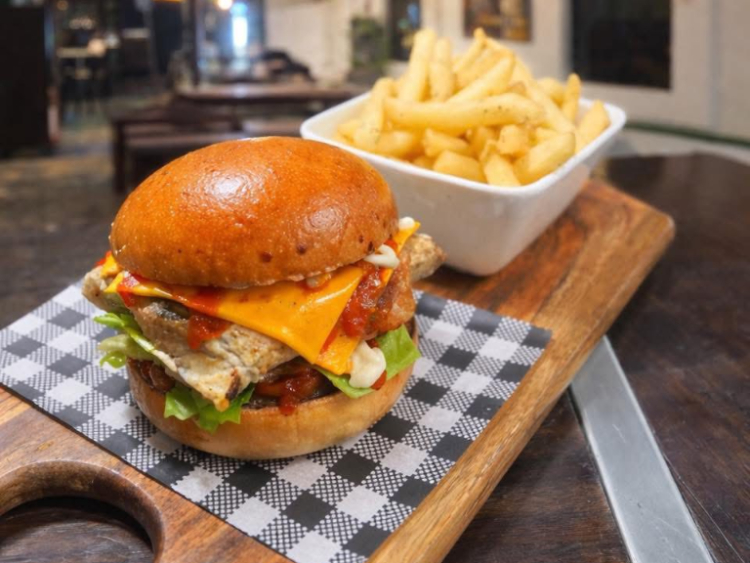 Bando Grill Kitchen slider image