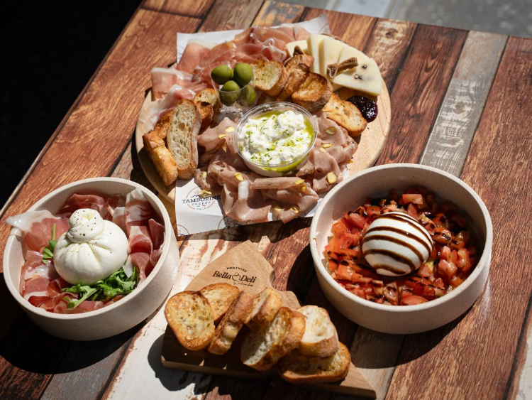 Bella Deli - Portside slider image