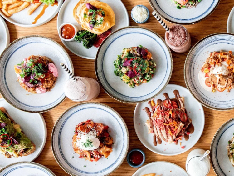 Leaf Cafe & Co - Shell Cove slider image