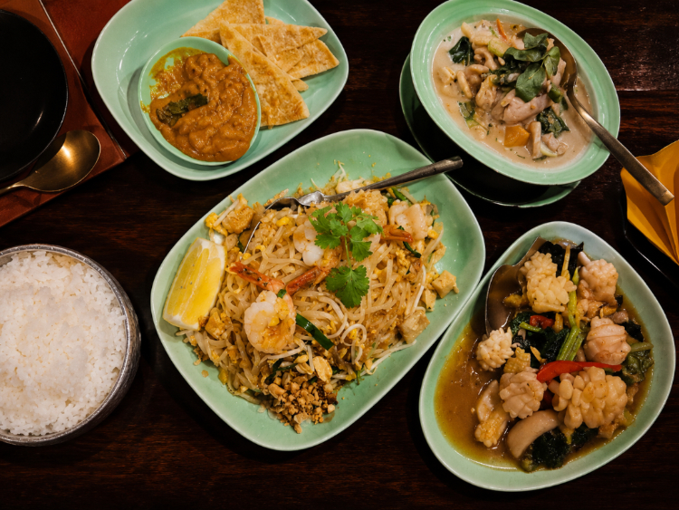 Patee Thai Restaurant - Fitzroy  slider image