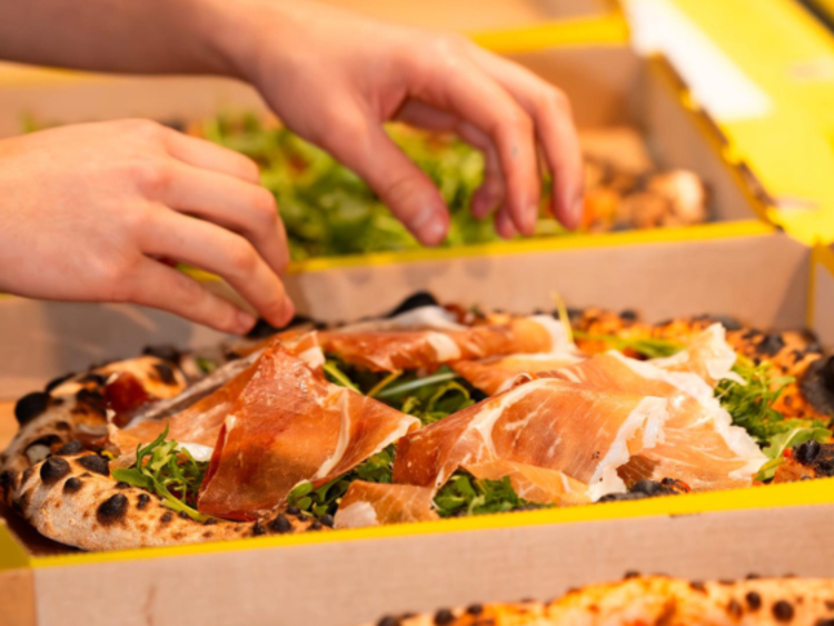 Il Locale Pizzeria - Stirling slider image