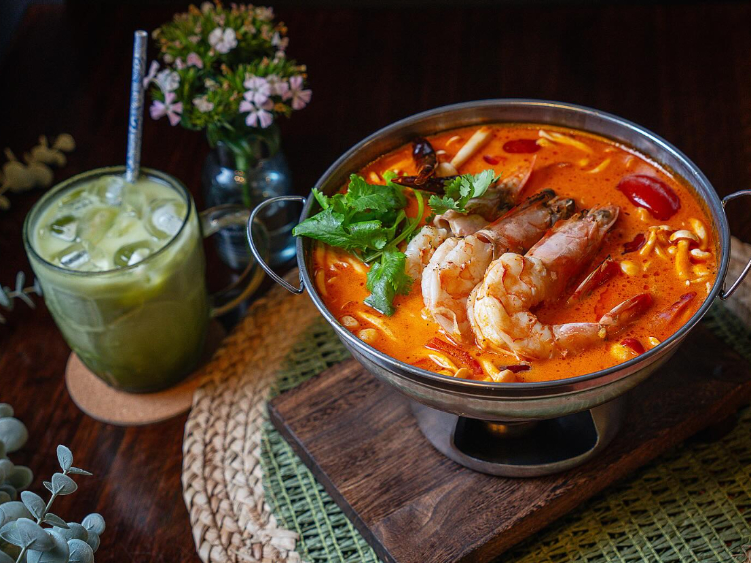 Gusto Thai slider image