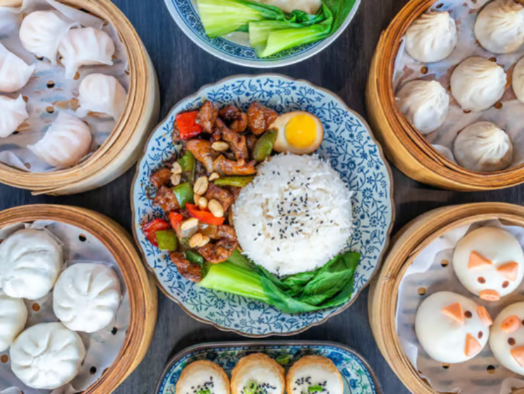 Yang's Dumplings slider image