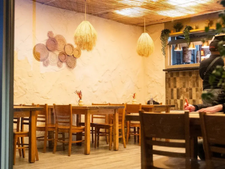 Mythos - Hyde Park slider image