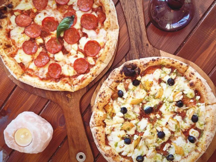 Tomato & Basil Pizzeria slider image