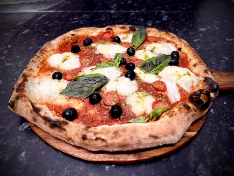 Tomato & Basil Pizzeria slider image