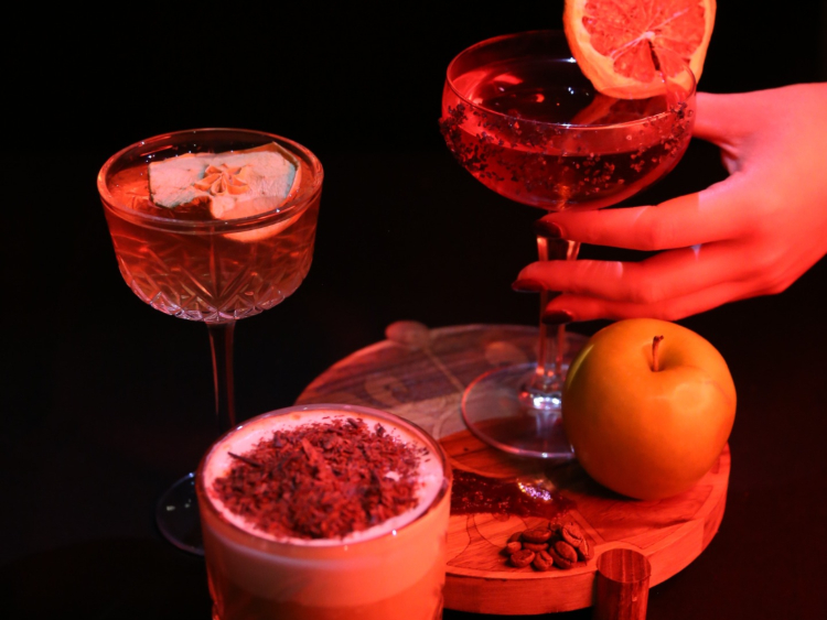 Birdsong Bar slider image
