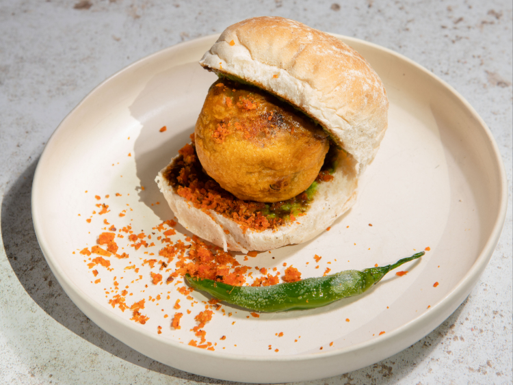 Bombay Corner - Indian Street Food slider image