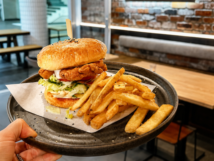 Oatz Bistro Bar slider image