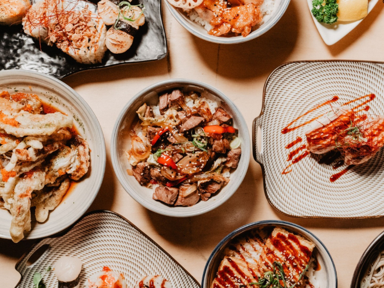 Fomoto Kaiten Sushi slider image