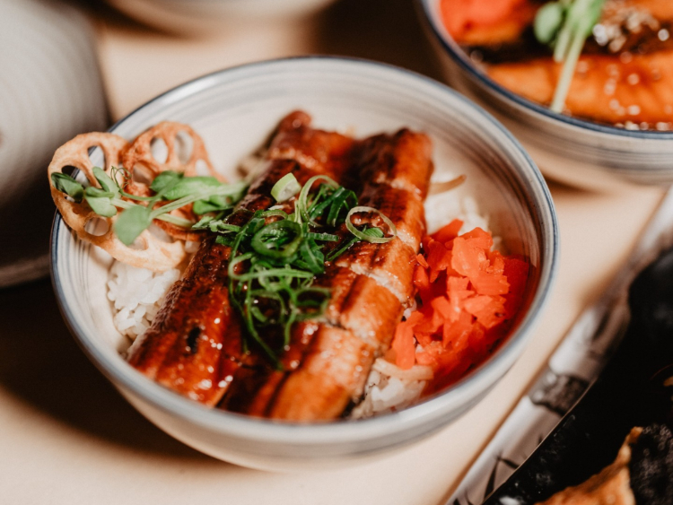 Fomoto Kaiten Sushi slider image