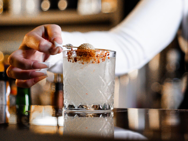 Ekelipse Lounge slider image