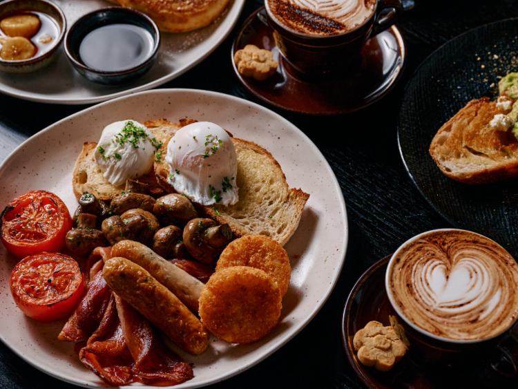 Mr. Hive Kitchen & Bar slider image