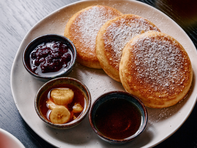 Mr. Hive Kitchen & Bar slider image