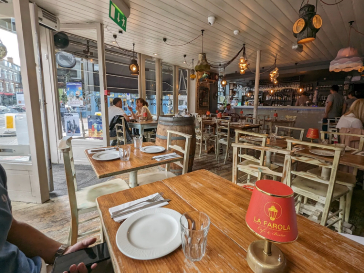 La Farola Cafe & Bistro slider image