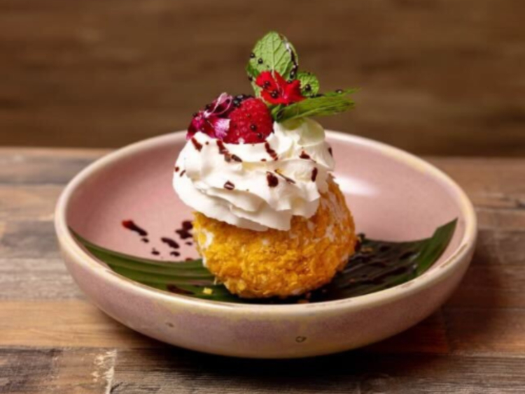 K Cafe & Bar slider image