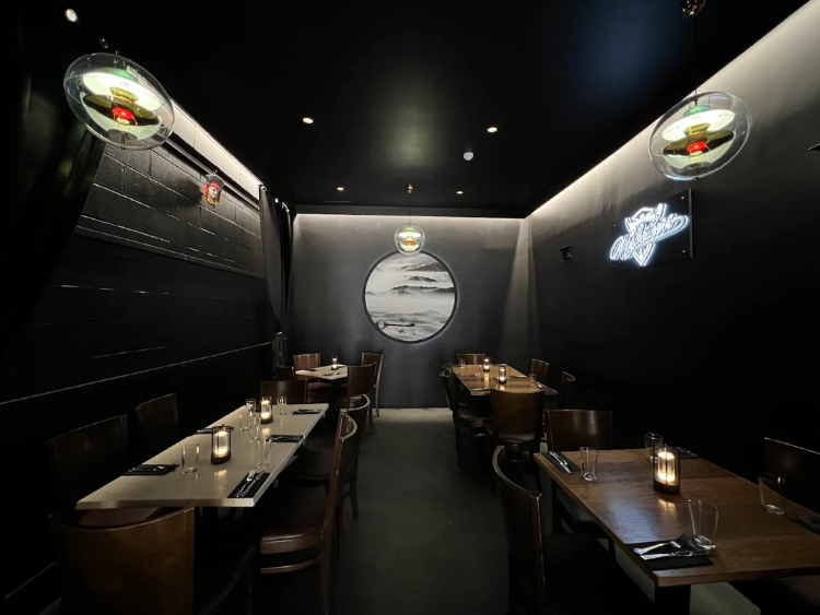 Musketeers Restaurant & Bar slider image
