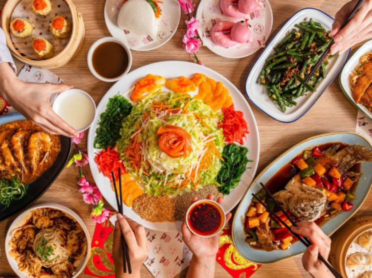 Double Chin Eats - Broadway  slider image