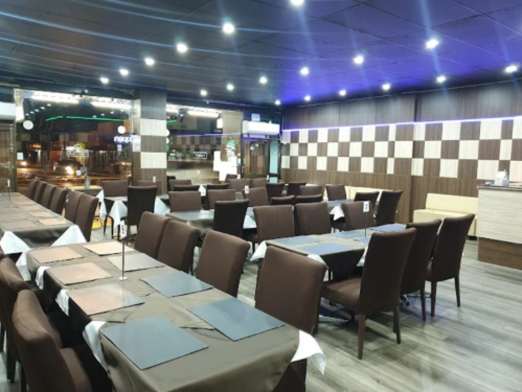 Saleem Indian Restaurant slider image