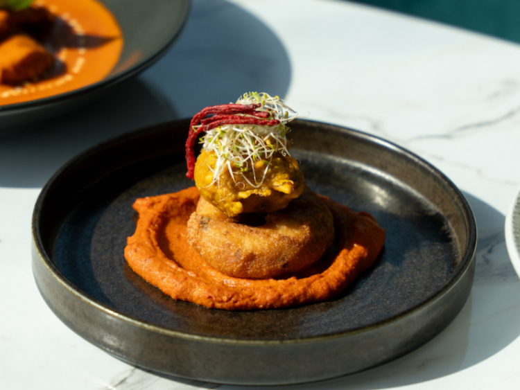 Uyare - Rooftop Bar & Restaurant slider image