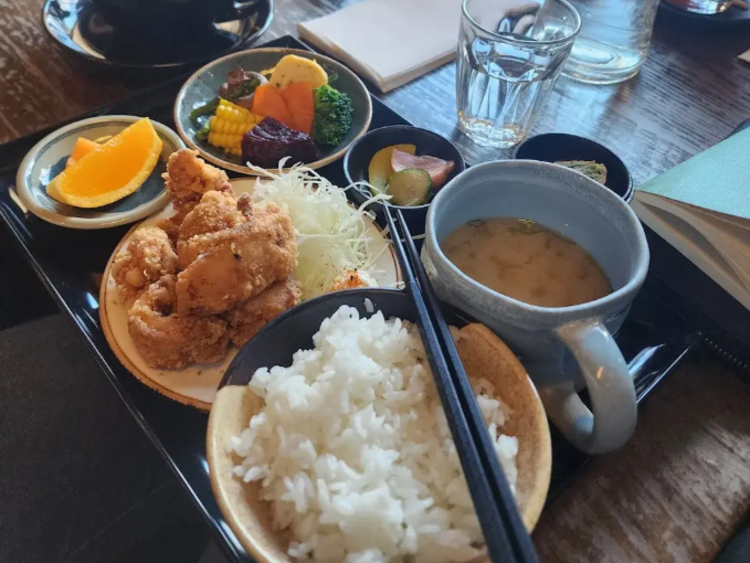 Affinity On Errol slider image