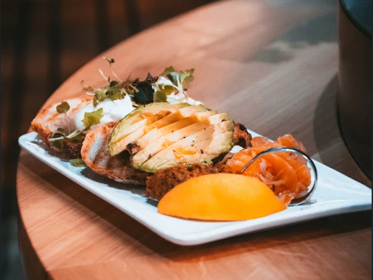 Crossrail - Notes Coffee Roasters & Bar slider image