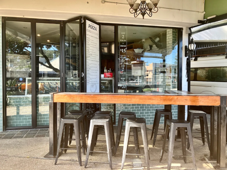 Burleigh Pizza slider image