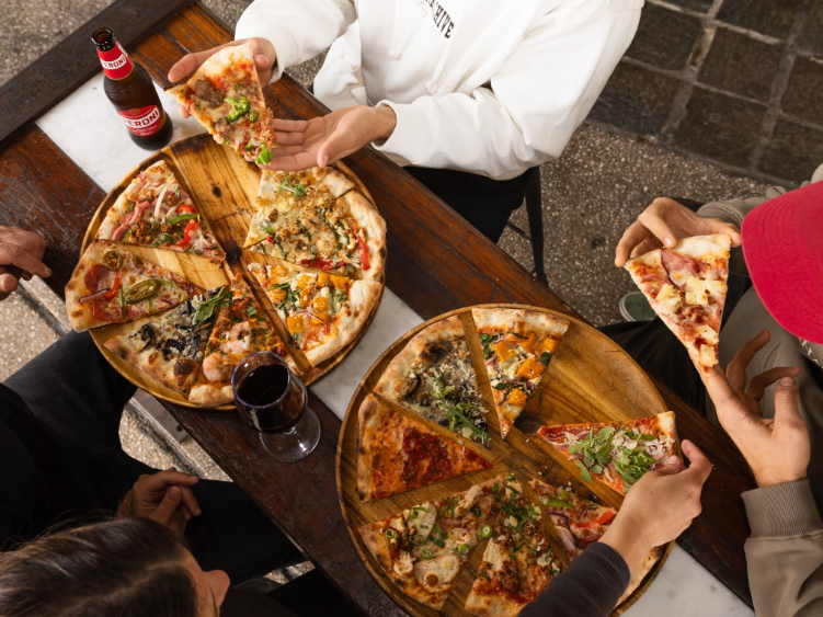 Burleigh Pizza slider image