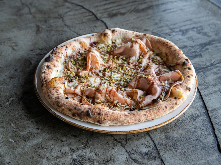 Cubby House Pizzeria slider image