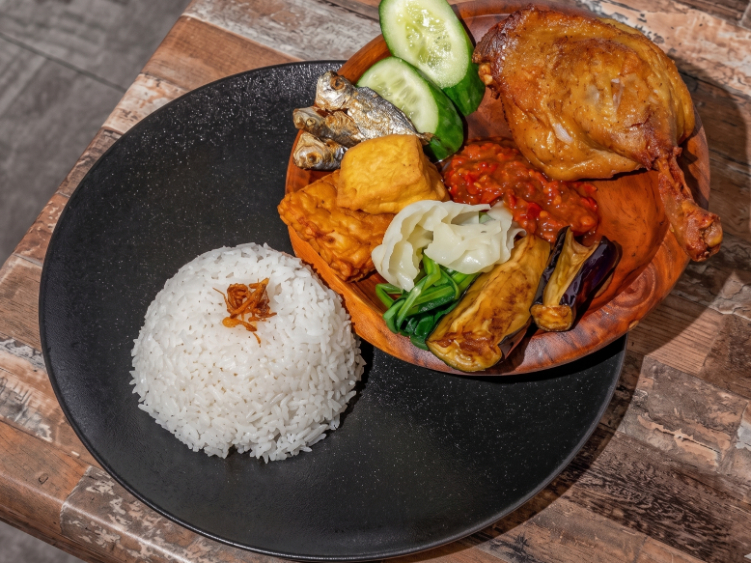 Pandan Leaf Indonesia Cafe & Fine Foods slider image