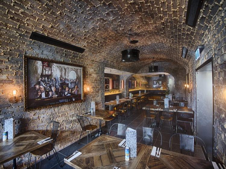 Criniti's - Carlton slider image