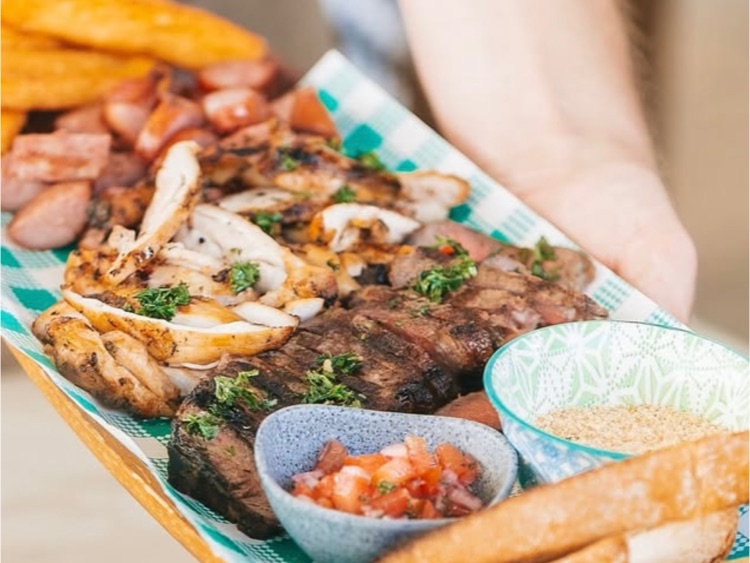 La Casa Beach Bar Bistro slider image