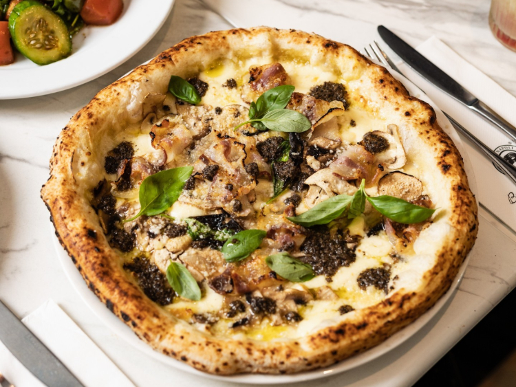Via Napoli Pizzeria - Lane Cove slider image