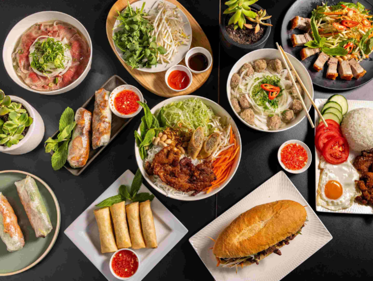 Jen's Viet Cafe slider image