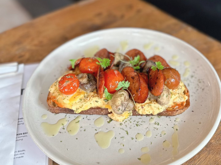 The Lil Hut - Bondi slider image