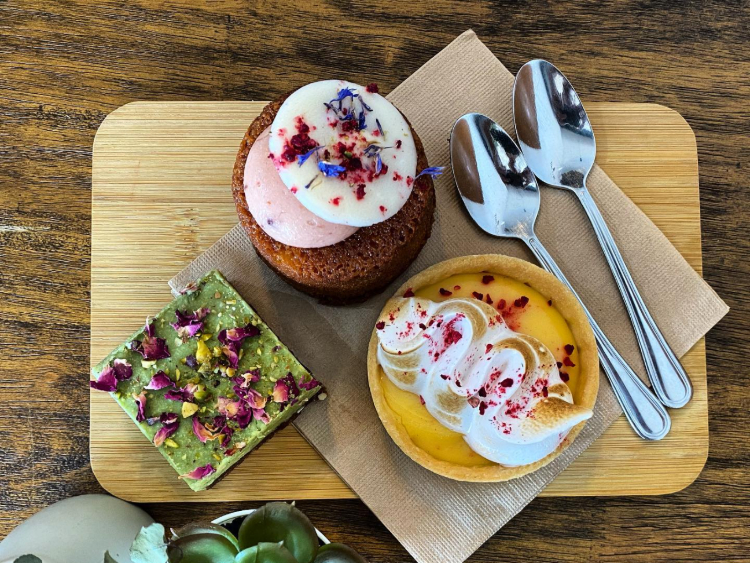 The Lil Hut - Bondi slider image