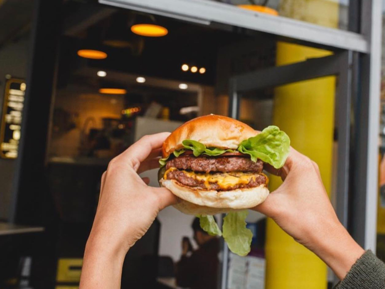 CheeseBurger - Glenelg slider image