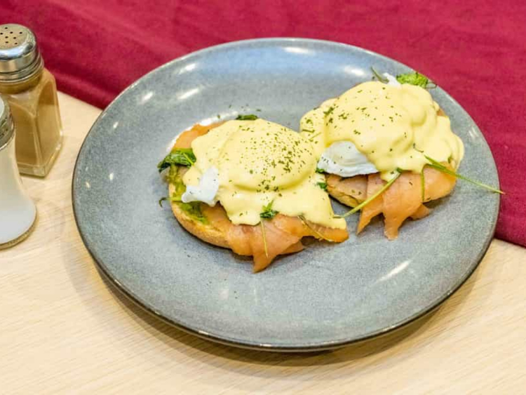 Ant and Elephant Cafe slider image