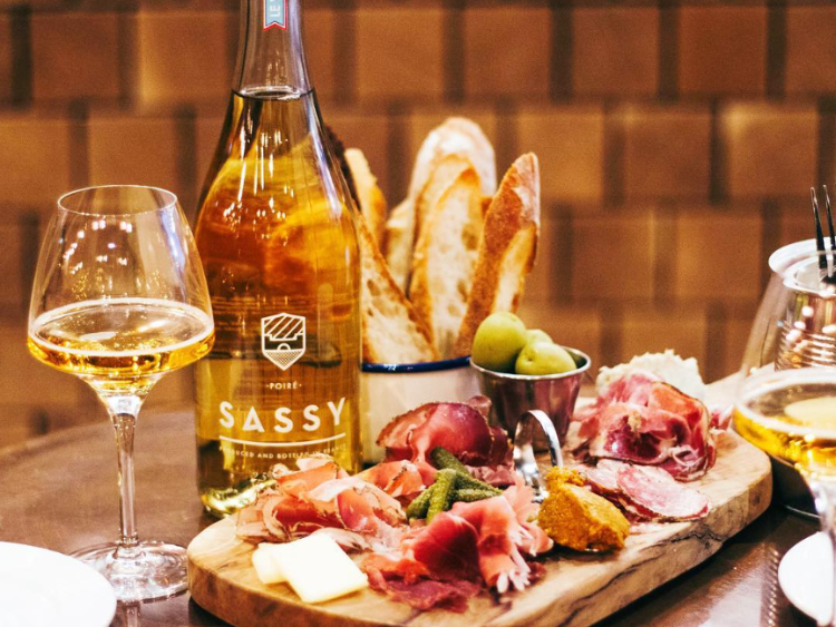 Notes Coffee Roasters & Bar - Trafalgar Square slider image