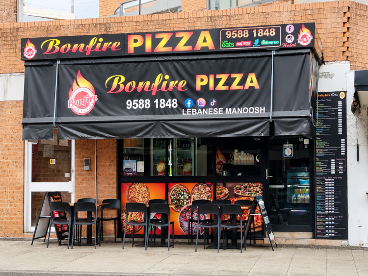 Bonfire Pizza slider image