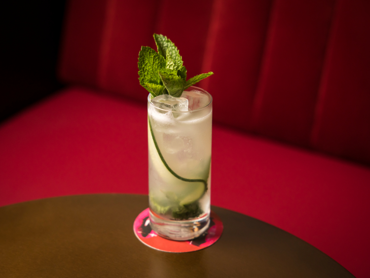 Bar See See slider image