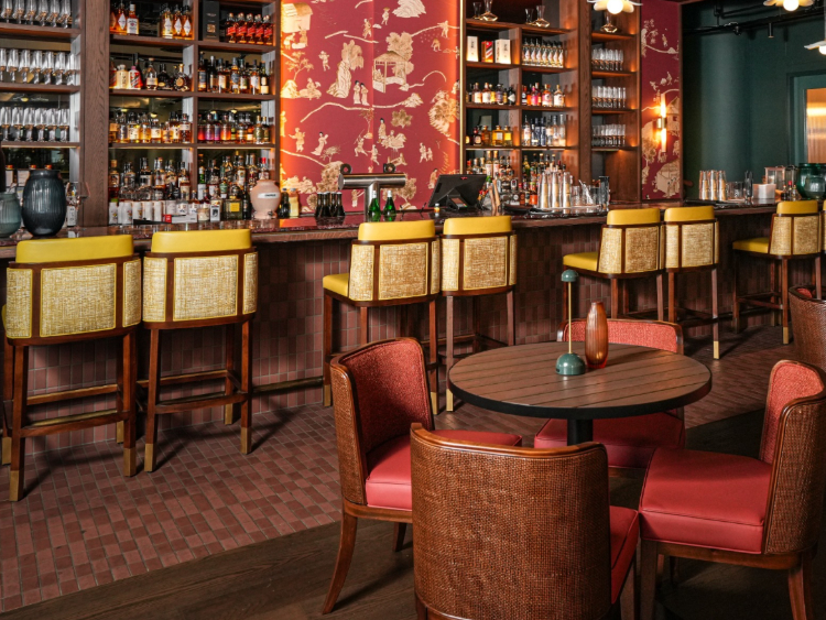 Hua Dining slider image