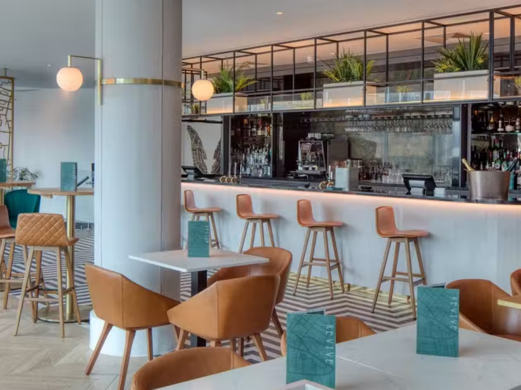 Halo Bar & Restaurant slider image