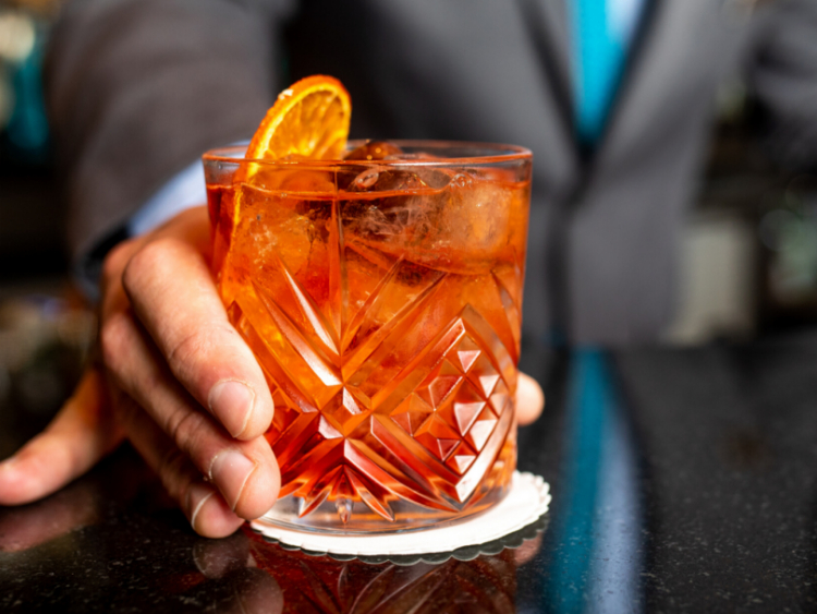 Halo Bar & Restaurant slider image